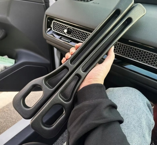 Car Seat Gap Filler – No More Dropped Items While Driving